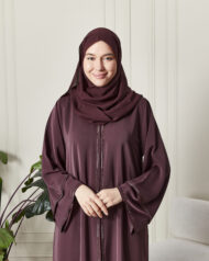 Leyali Dubai | Zarif Şerit Detaylı Mürdüm İpek Abaya - Görsel 2