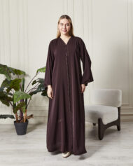 Leyali Dubai | Kristal Şerit İşlemeli V Yaka Mürdüm İpek Abaya - Görsel 5