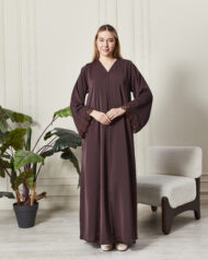 Leyali Dubai Fransız Dantel Detaylı Mürdüm İpek Abaya - Görsel 6