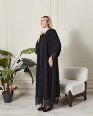 Leyali Dubai | Fransız Dantel ve Mikro Kristal Detaylı Siyah İpek Abaya - Görsel 7