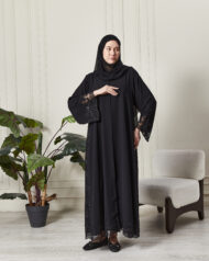 Leyali Dubai | Zarafetin Zirvesi Kristal İşlemeli Fransız Dantelli İpek Abaya