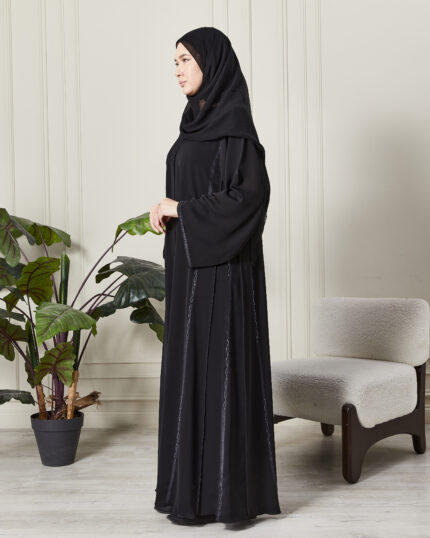 Leyali Dubai | Safir Işıltısı Swarovski İşlemeli Lüks İpek Abaya & Şal Takımı